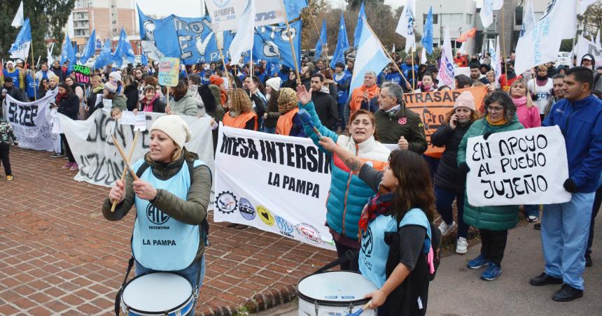 Alcances y liacutemites de la movilizacioacuten popular contra la avanzada represiva