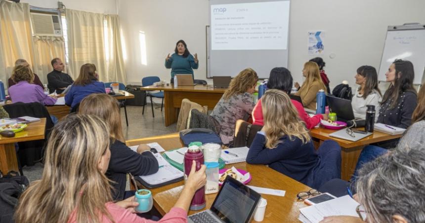 Monitorearaacuten aprendizajes de Matemaacutetica en sexto grado