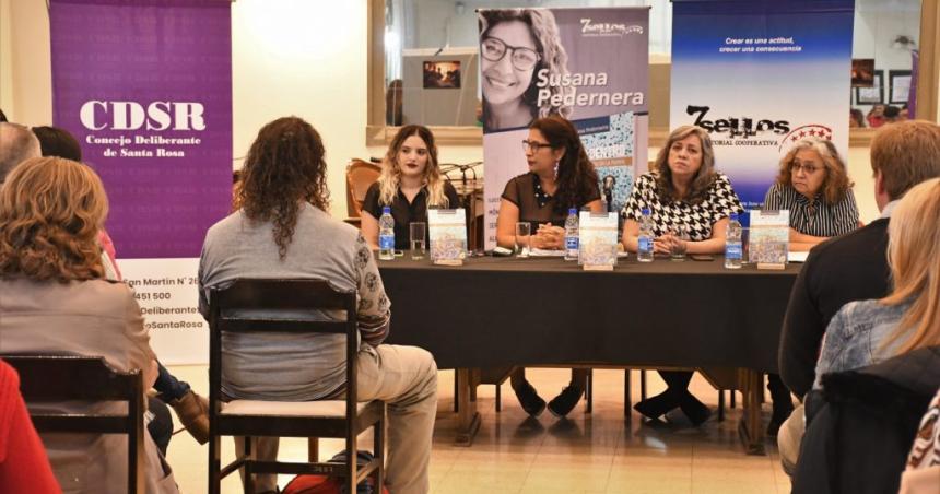 Prevencioacuten contra la violencia de geacutenero y presentacioacuten de un libro