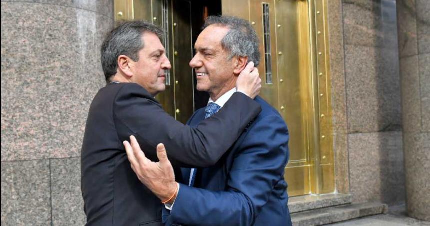 Massa y Scioli se reunieron despueacutes del confictivo cierre de listas