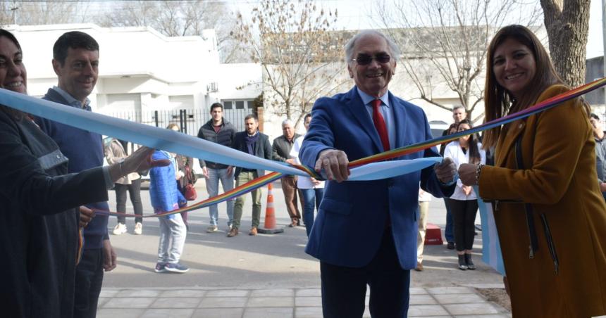 AMUSIM inauguroacute una Farmacia en General Acha