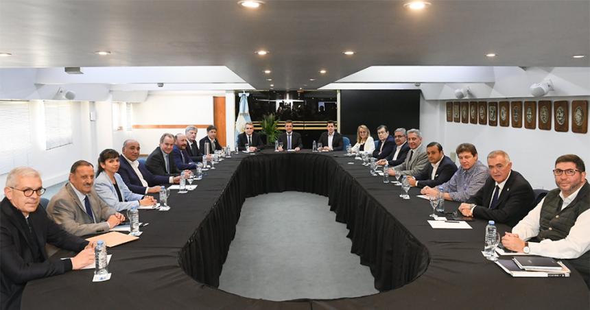 Venimos gritando este pedido de unidad y federalismo