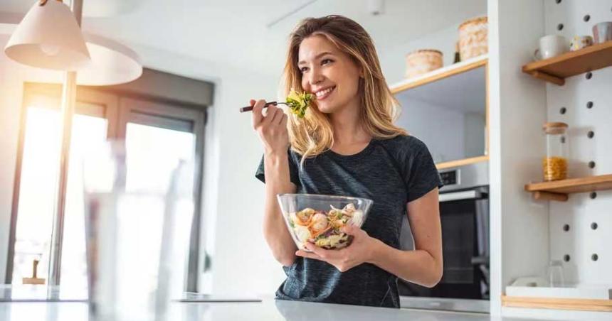 Alimentacioacuten intuitiva- queacute es y sus muacuteltiples beneficios