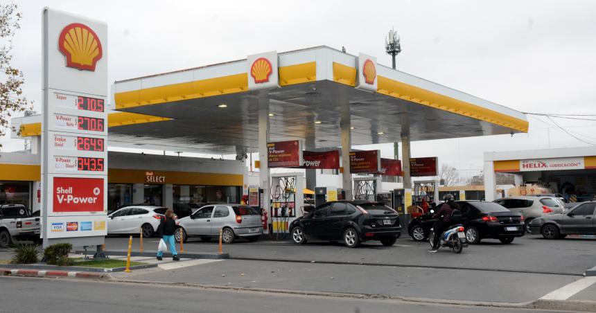 Nuevo aumento del precio de los combustibles suben un 45-en-porciento-