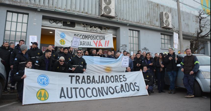 Autoconvocados de la CPE organizan rifa por el descuento en los sueldos