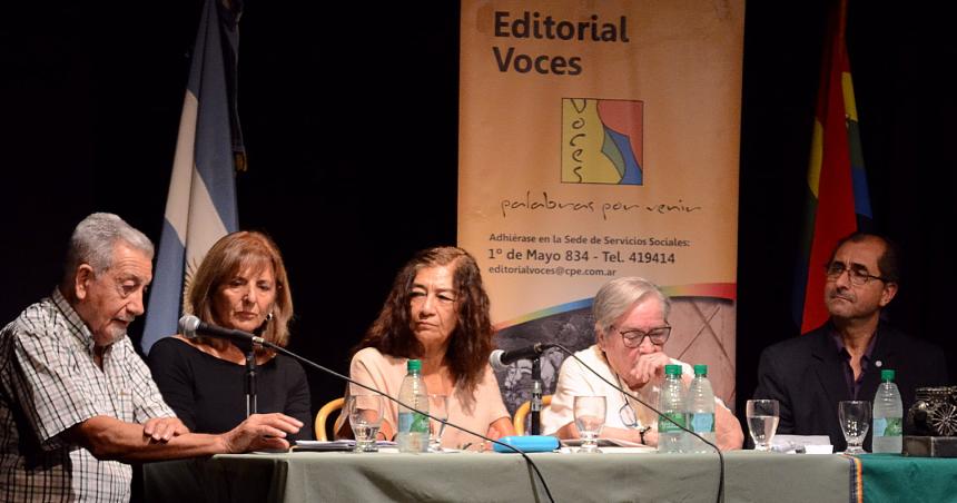 Presentan libro en la Legislatura en el Diacutea de los Derechos Humanos
