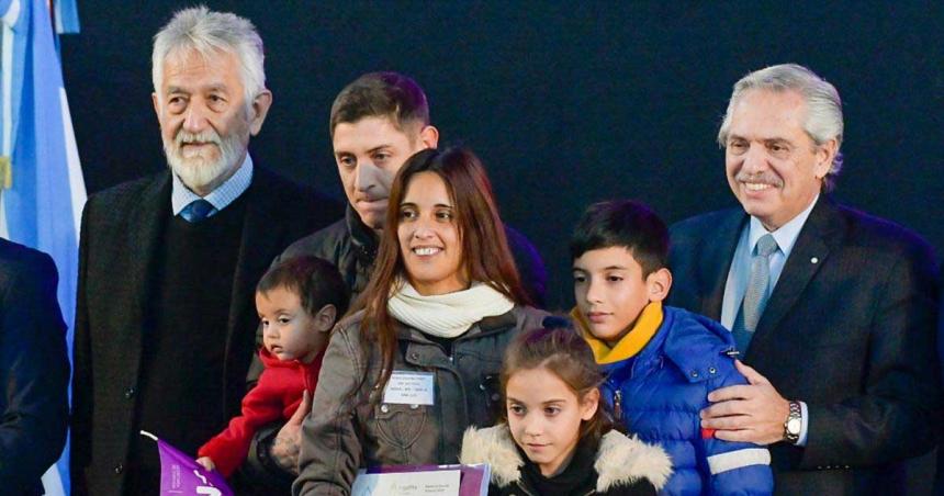 La vivienda es un derecho de los argentinos algunos los reconocemos y otros no