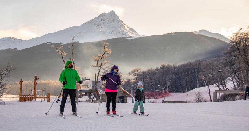 Por tercer mes consecutivo ingresaron maacutes turistas extranjeros que en la prepandemia