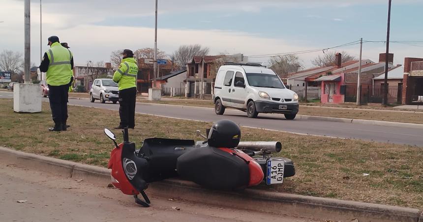 Otro motociclista herido en la avenida Peroacuten