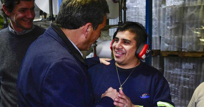 Massa defendioacute el empleo y se diferencioacute de JxC- Plantean que el salario es un costo