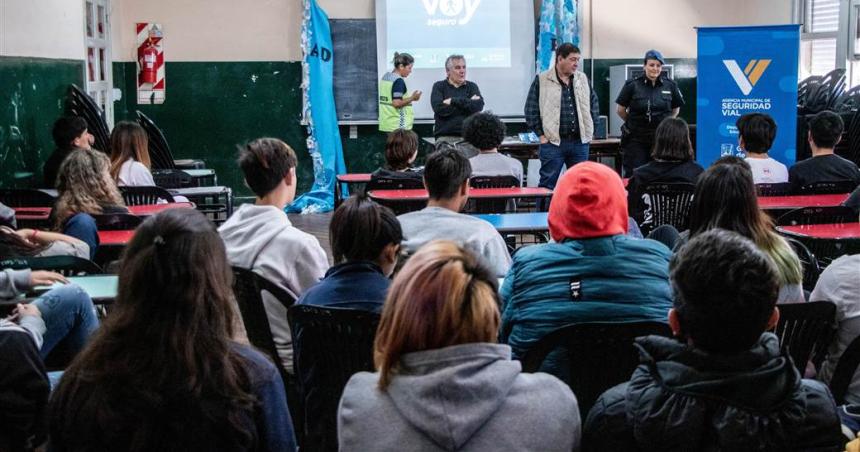 Capacitan a docentes en educacioacuten vial