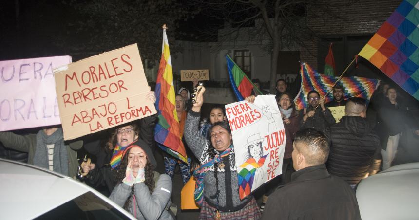 La visita de Gerardo Morales a General Pico- espera contramarcha y puertas cerradas