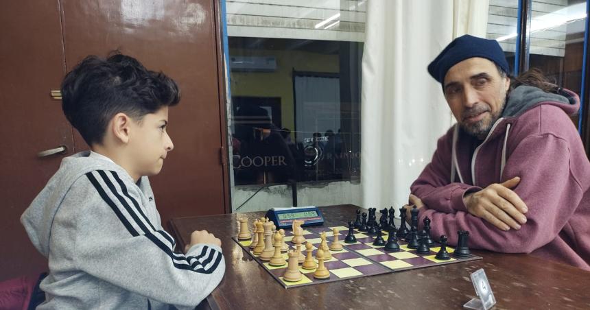 Tres los liacutederes del Abierto