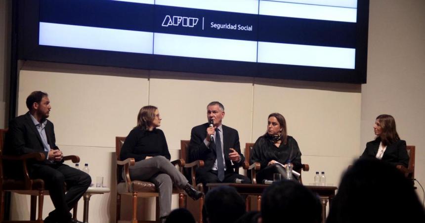 Desde 2021 se triplicoacute la regularizacioacuten de trabajadores no registrados