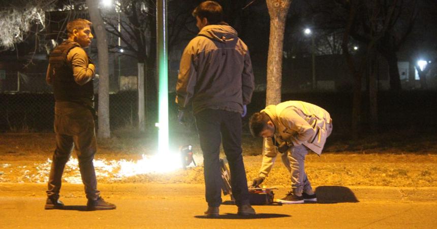 Un joven fue baleado en plena calle en General Pico- recibioacute un disparo en una pierna