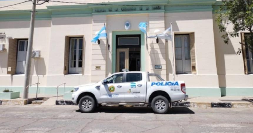 Violencia en Acha- dos futbolistas de Campos agredieron a otro de Unioacuten afuera de un boliche