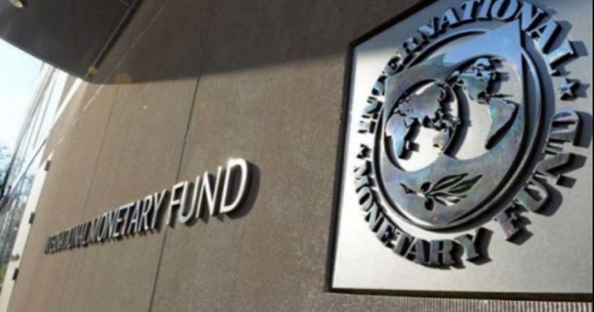 Economiacutea busca alternativas para un nuevo pago de USD 758 millones al FMI