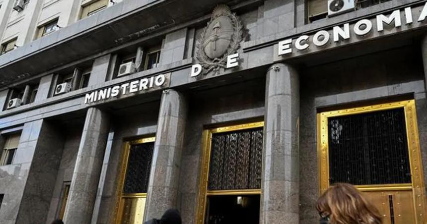 Cayoacute la coparticipacioacuten que enviacutea Nacioacuten a las provincias