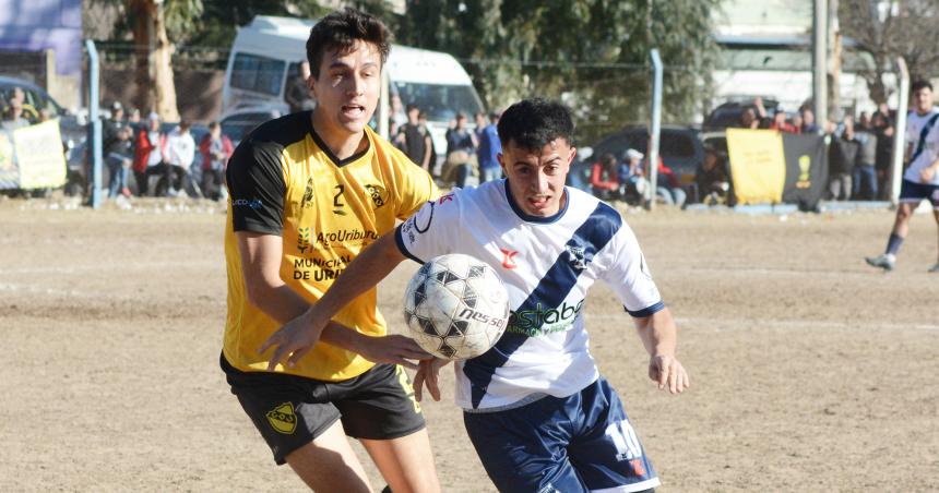 Cuatro liacutederes en el inicio del Clausura de la Liga Cultural