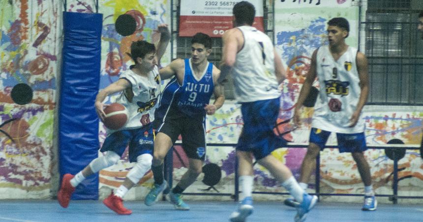 Comenzoacute la accioacuten en el Torneo Pre Federal