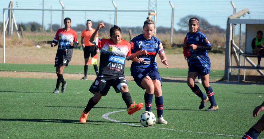 All Boys mantiene la distancia sobre Mac Allister