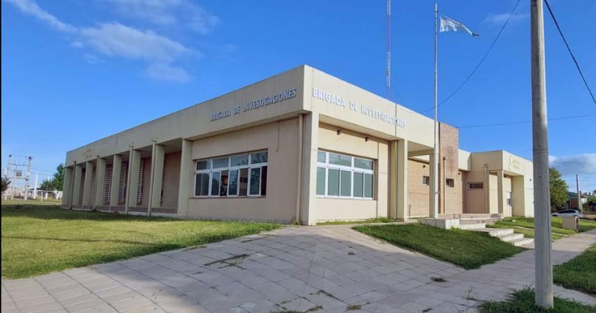 Lo apuntildealaron en la espalda y en un brazo y se refugioacute en la Brigada