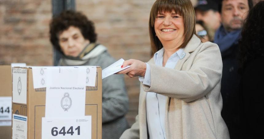 Bullrich tardoacute 26 minutos en sufragar- la votacioacuten en CABA es un desastre