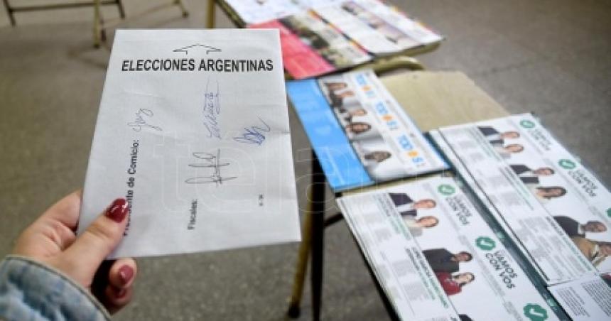 Votoacute el 69-en-porciento- del electorado en el paiacutes la participacioacuten maacutes baja en una primaria presidencial