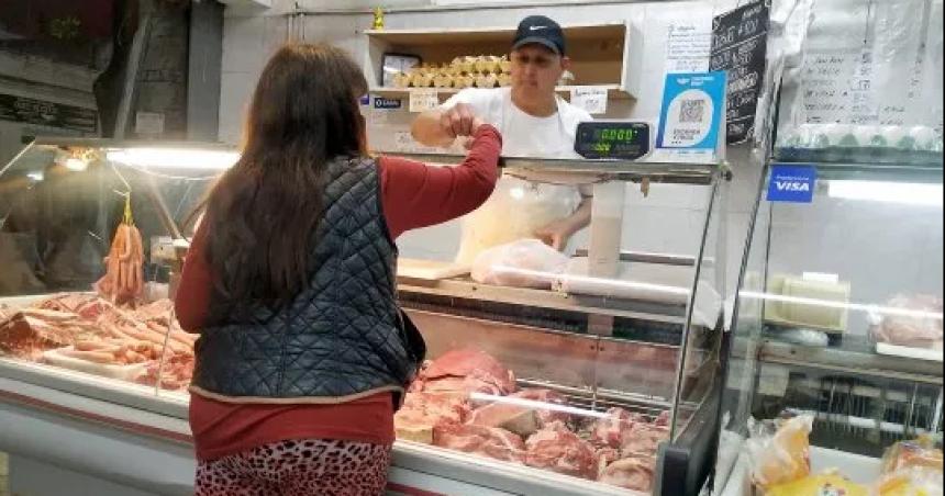 La carne aumentoacute un 60-en-porciento- en dos diacuteas seguacuten los comerciantes