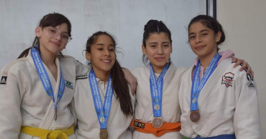 Trece medallas pampeanas