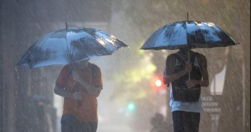 Alerta meteoroloacutegica por lluvias tormentas y granizo en siete provincias