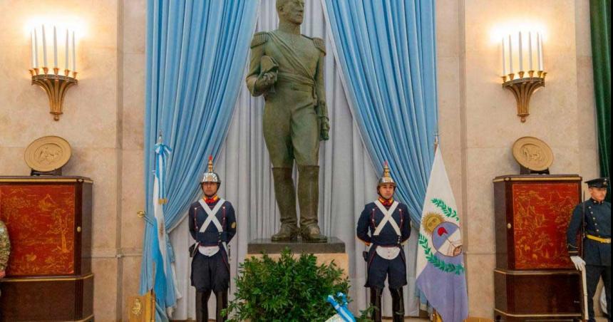 El oficialismo recordoacute a San Martiacuten y llamoacute a defender a la Patria en octubre