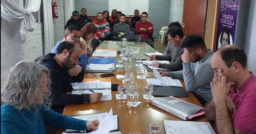 Petroleros construiraacuten un barrio en 25 de Mayo