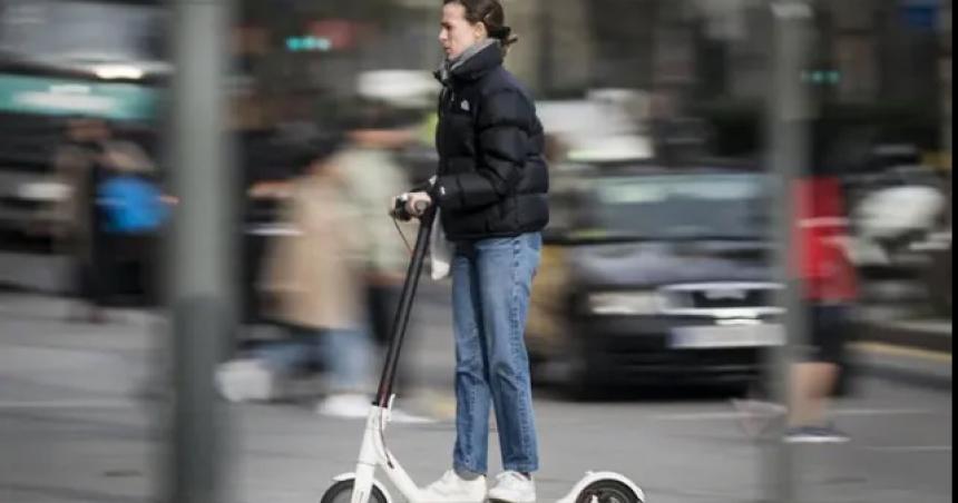 Hubo dictamen para reglamentar el uso de monopatines eleacutectricos