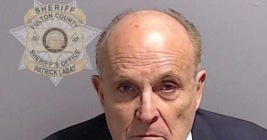 Causa contra Trump- se entregoacute Rudy Giuliani