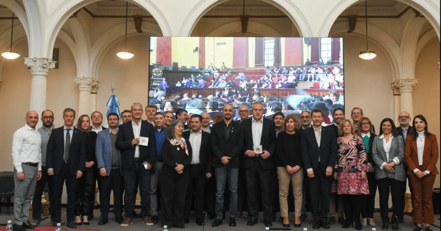 Ministros de Educacioacuten salen al cruce de las propuestas privatistas