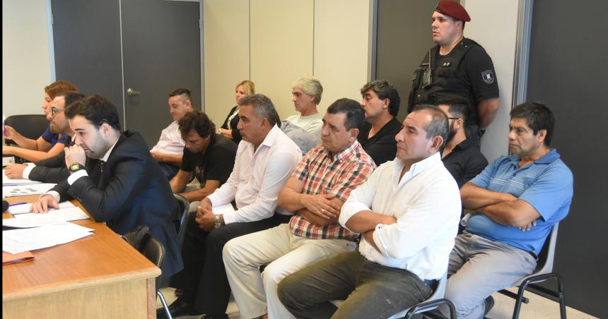 Exoneraron a los 5 policiacuteas condenados por sedicioacuten 
