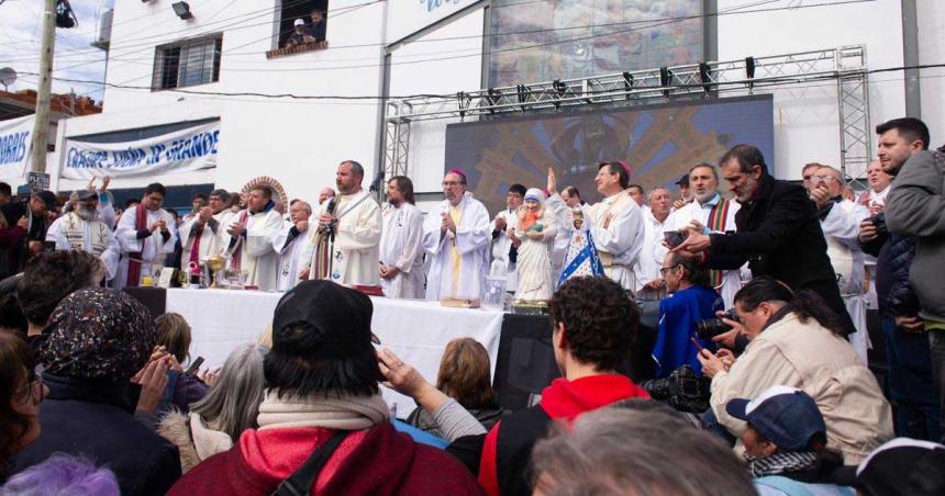 La Iglesia hizo una misa en desagravio al Papa y remarcoacute la importancia del Estado