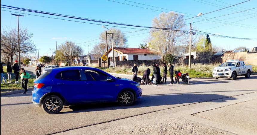 Motociclista esquivoacute un perro y fue chocada por un conductor alcoholizado