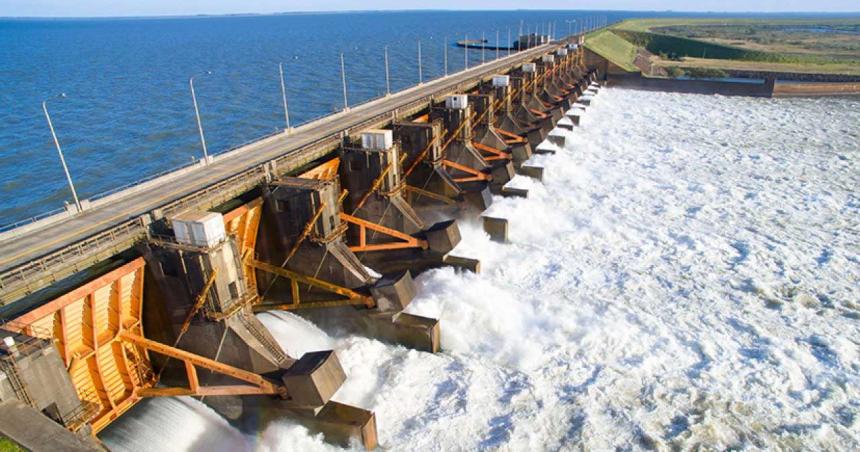 Una medida de Paraguay en Yacyretaacute casi afecta la generacioacuten eleacutectrica en Argentina