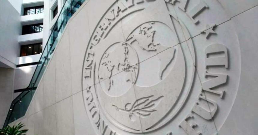 La Argentina deberaacute pagarle maacutes intereses al FMI tras postergar pagos de julio
