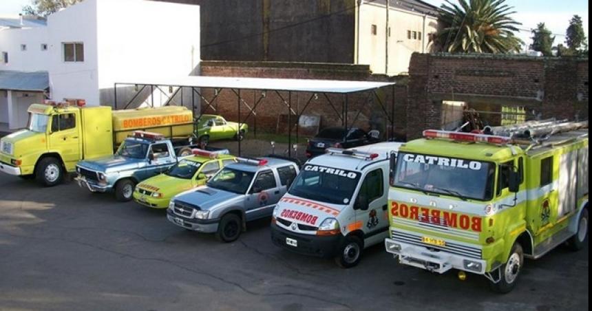 Bomberos de Catriloacute se disculparon por una foto de un siniestro vial fatal