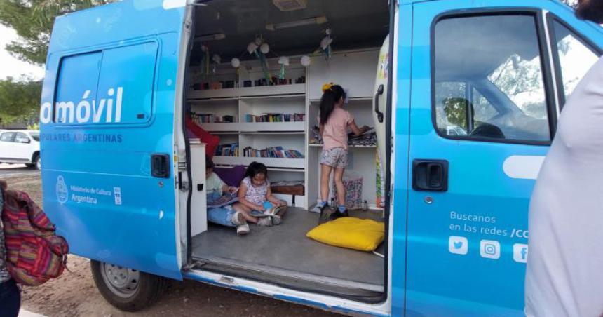 Actividades para bibliotecas populares en la Feria del Libro de La Pampa