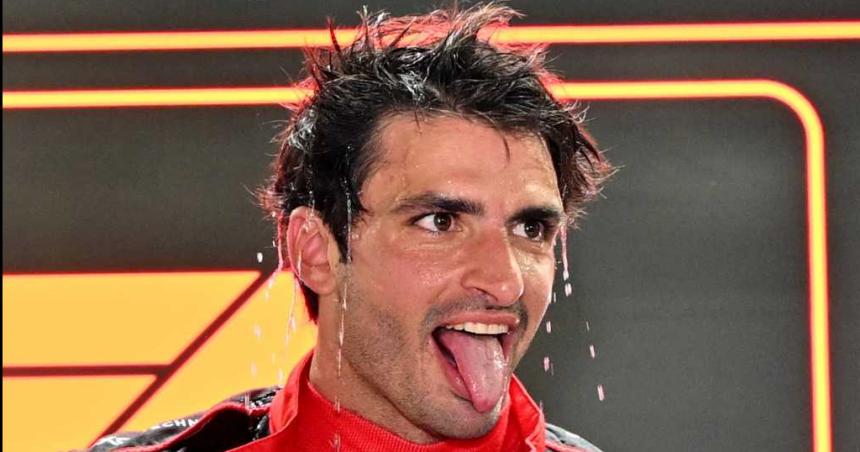 Sainz ganoacute y cortoacute la racha de Verstappen 