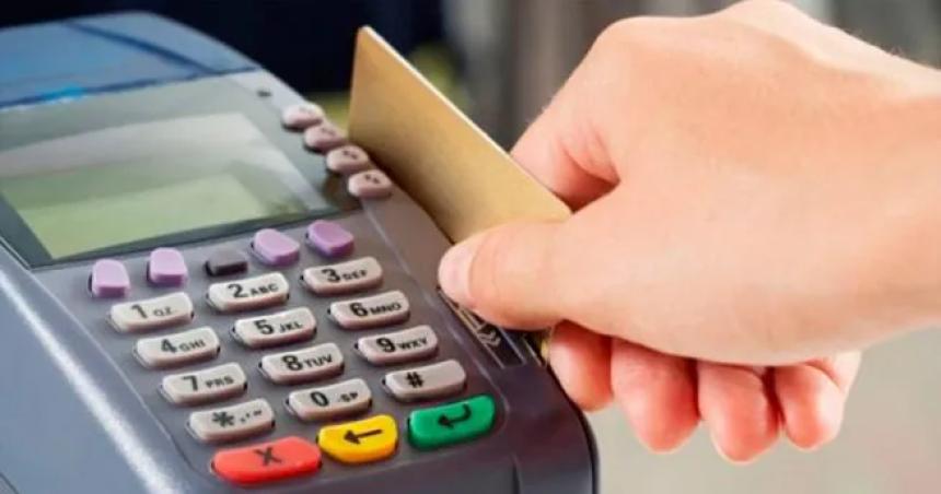 Rige la devolucioacuten del IVA en compras con deacutebito- lo que hay que saber
