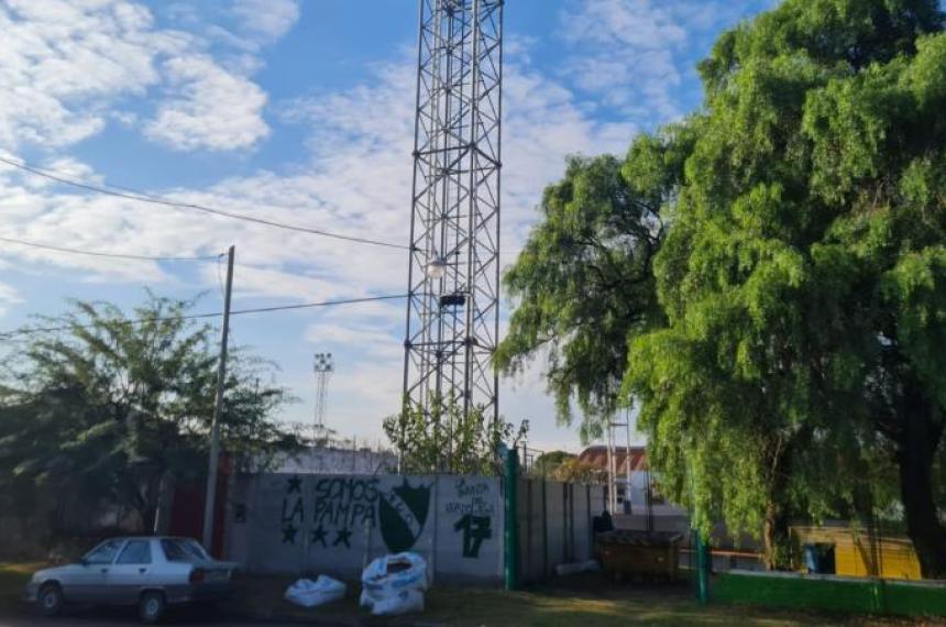 Otro fallo contra la instalacioacuten de una antena en Ferro de Pico