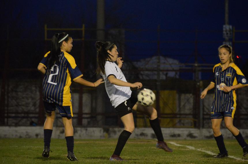 All Boys se metioacute en la final con una goleada