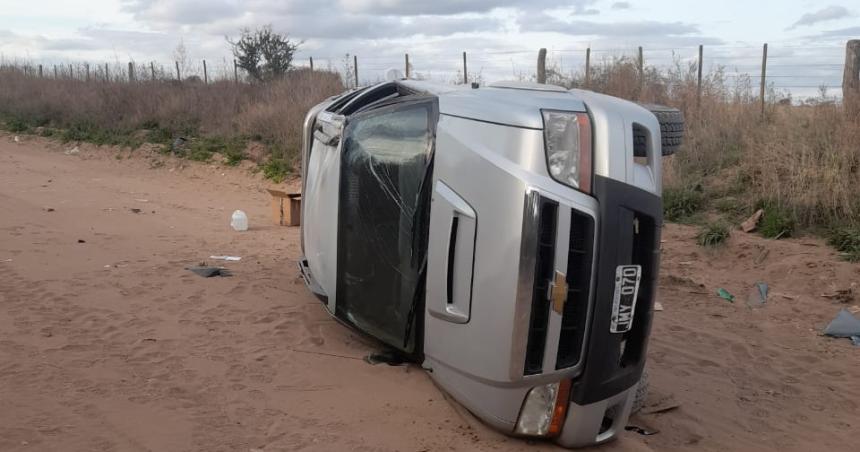 Choque y vuelco de dos camionetas en la avenida Palacios