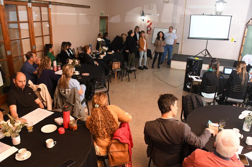 Encuentro provincial de los comiteacutes de Docencia Capacitacioacuten e Investigacioacuten