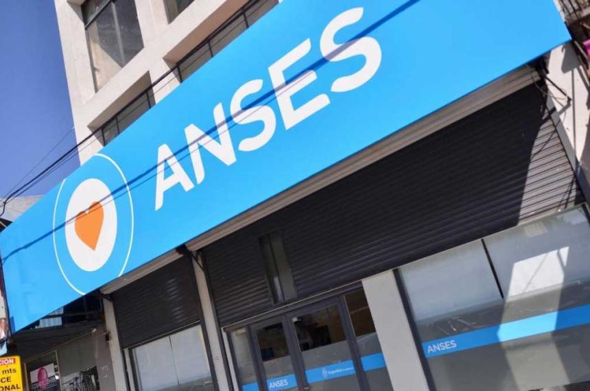 Maacutes de 200000 trabajadores ya solicitaron el creacutedito de ANSES